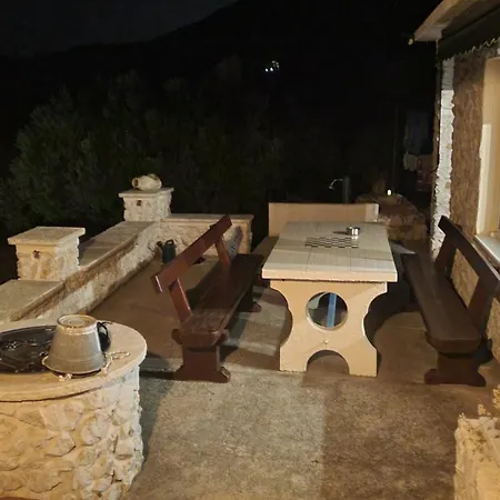 וילה Vitanese With A Well-protected Harbour טקון